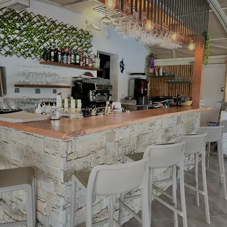 Résidence Hotelière Les Hameaux De Saint Cyprien Corse Apartahotel