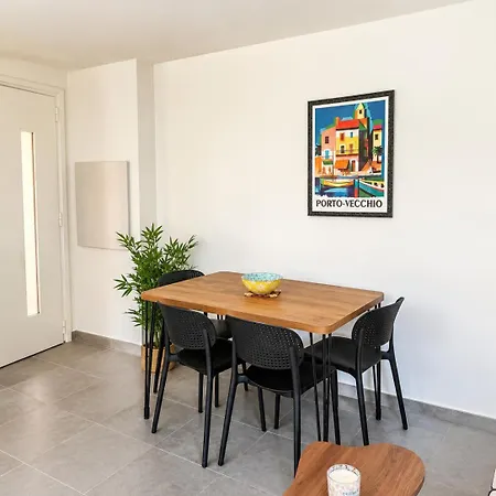 Apartahotel Résidence Hotelière Les Hameaux De Saint Cyprien Corse