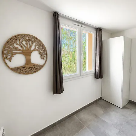 Apartahotel Résidence Hotelière Les Hameaux De Saint Cyprien Corse